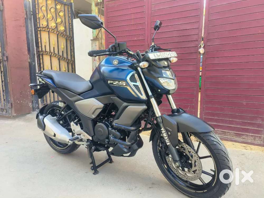 Yamaha FZ-S V3 in showroom condition