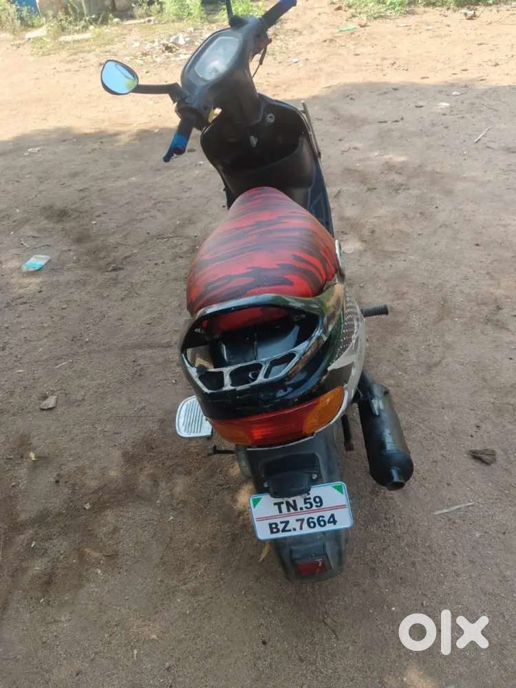 Melur bus stop arrival