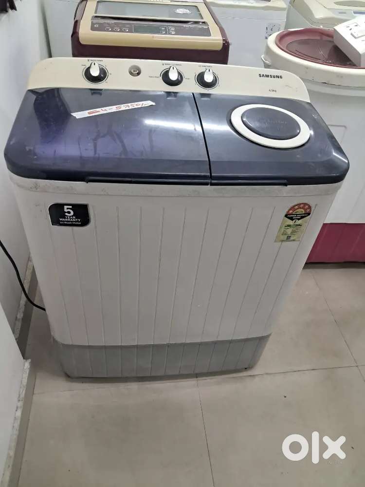 USED SEMI AUTOMATIC WASHING MACHINE