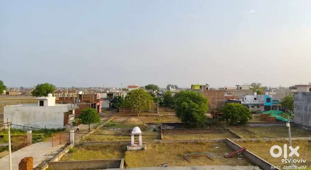 Plot for sale in agra