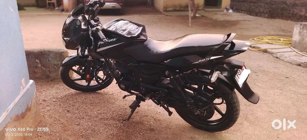Bajaj pulser 125 super condition bike..58 milage bike