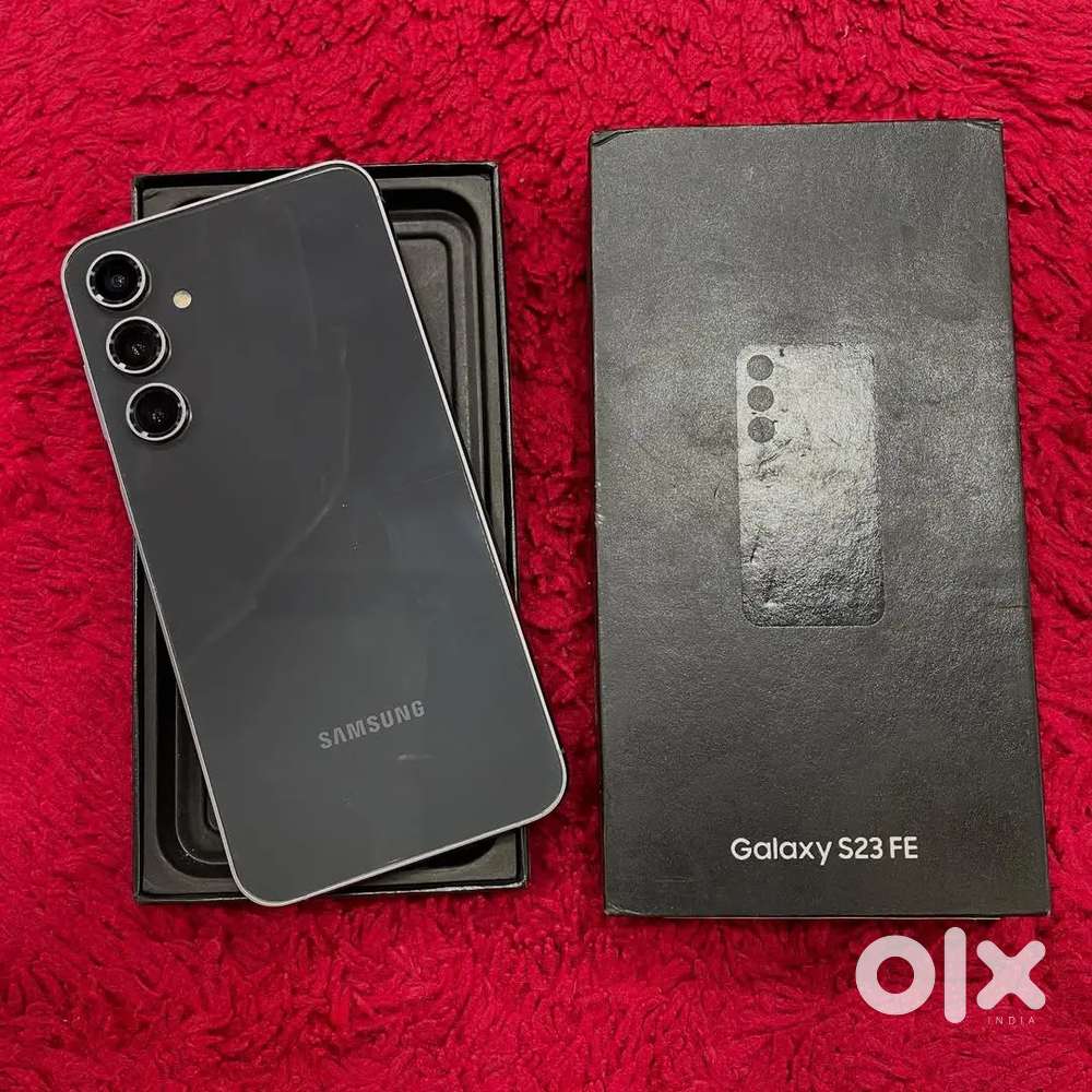 Samsung s23 fe  in good condition bill box available