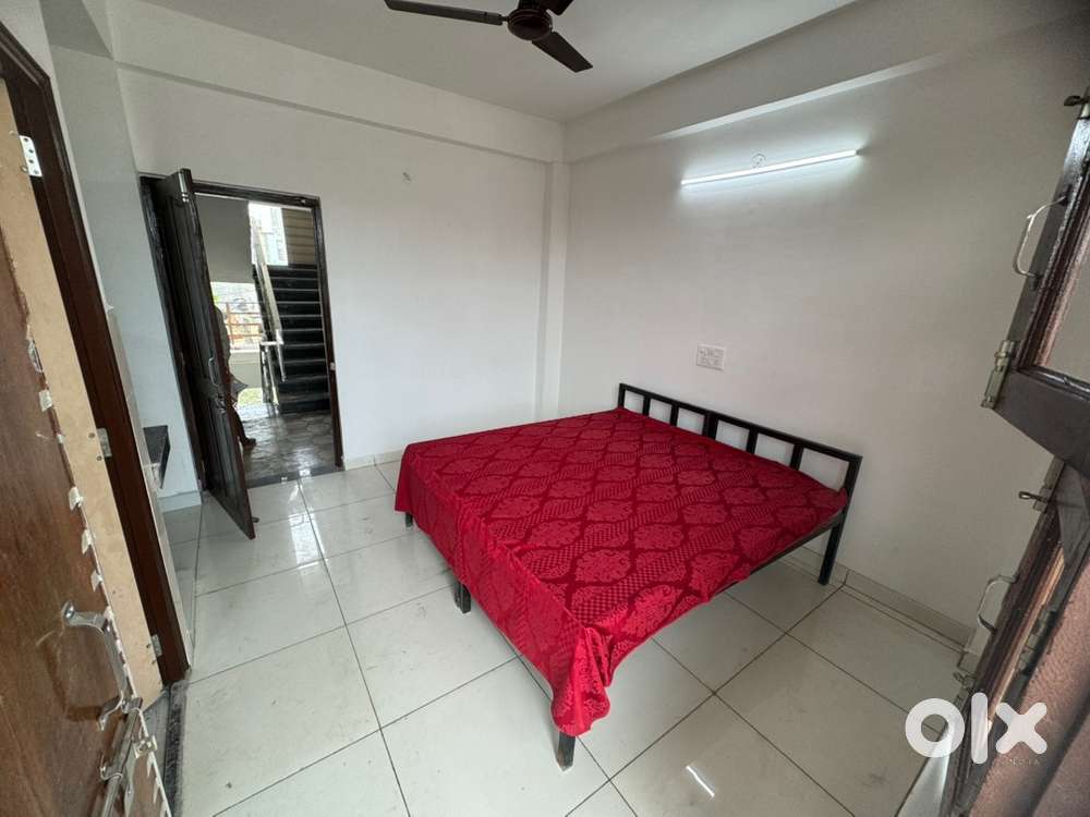 New build pg cum room