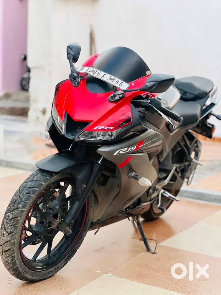 R15 v3 Tip Top Condition Take and ride