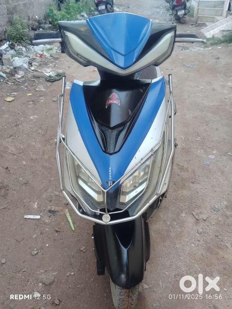 Spark E v lithium battery good condition