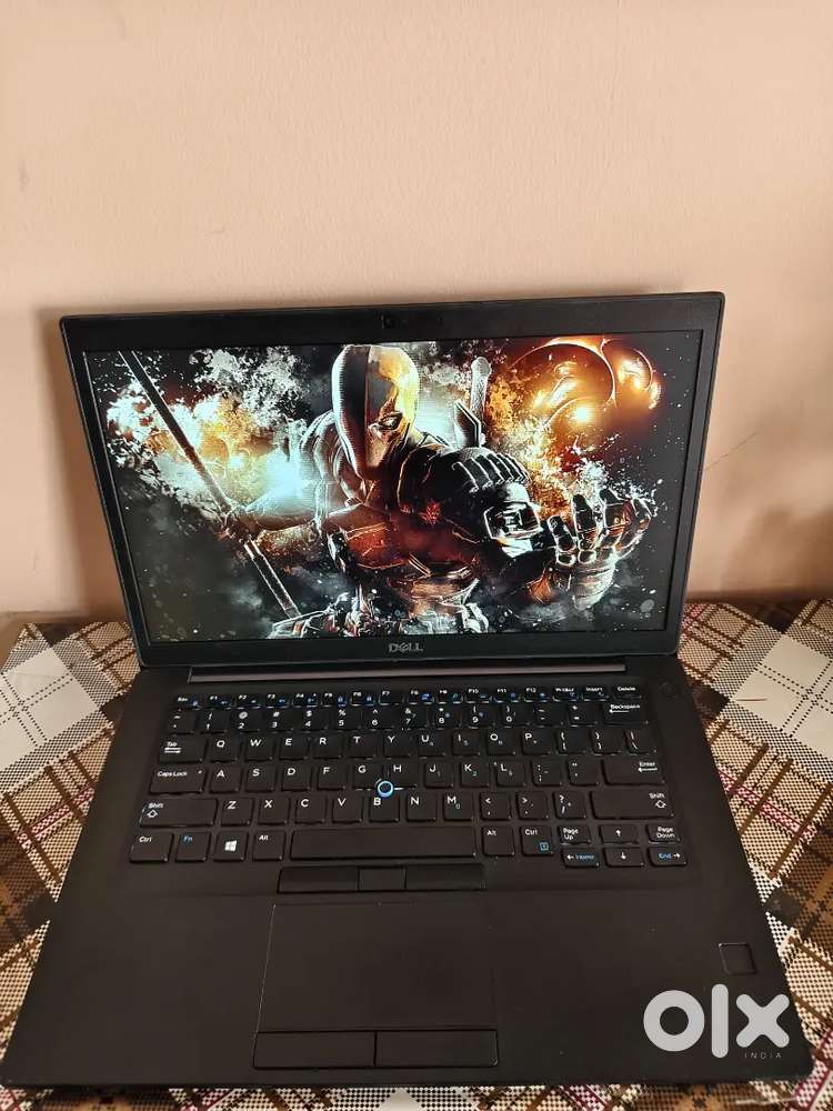 Dell laptop 7490 i5-8th 16gbram 256gb SSD original charger included