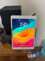 iPad 8th Gen (WiFi)  10.2” Display  32GB Great Battery