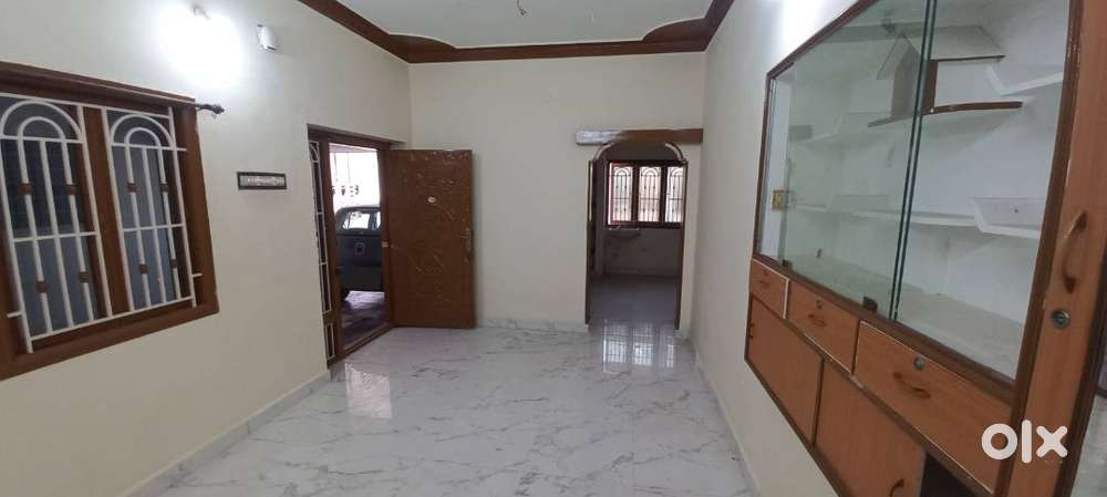 2 BHK - 3 Bathroom - 2600 sqft, 2 BHK Rental house - Solar, Erode