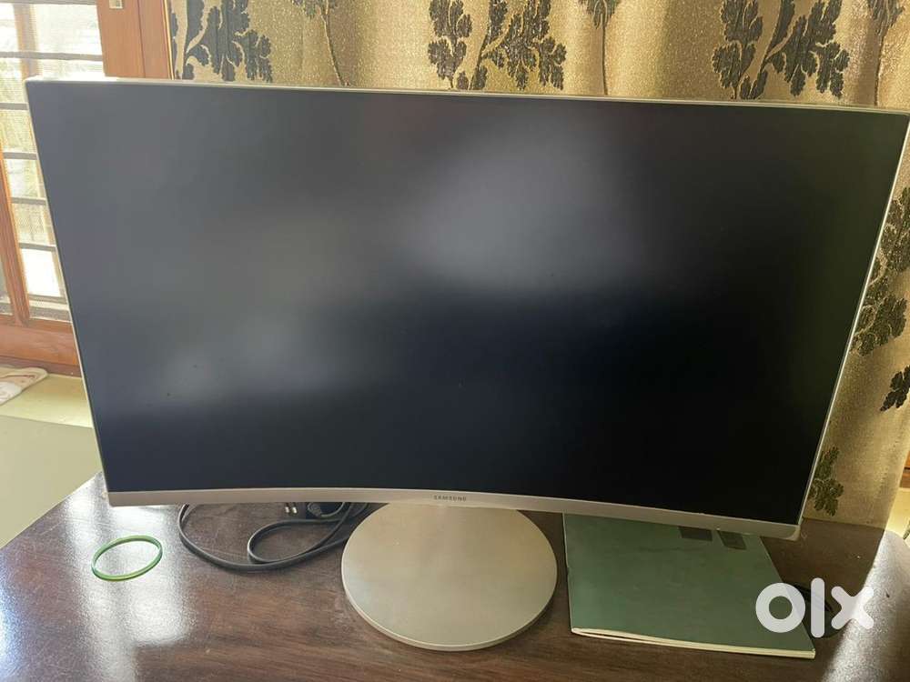 Samsung 27 inches Curved monitor along with table with 2 drawers