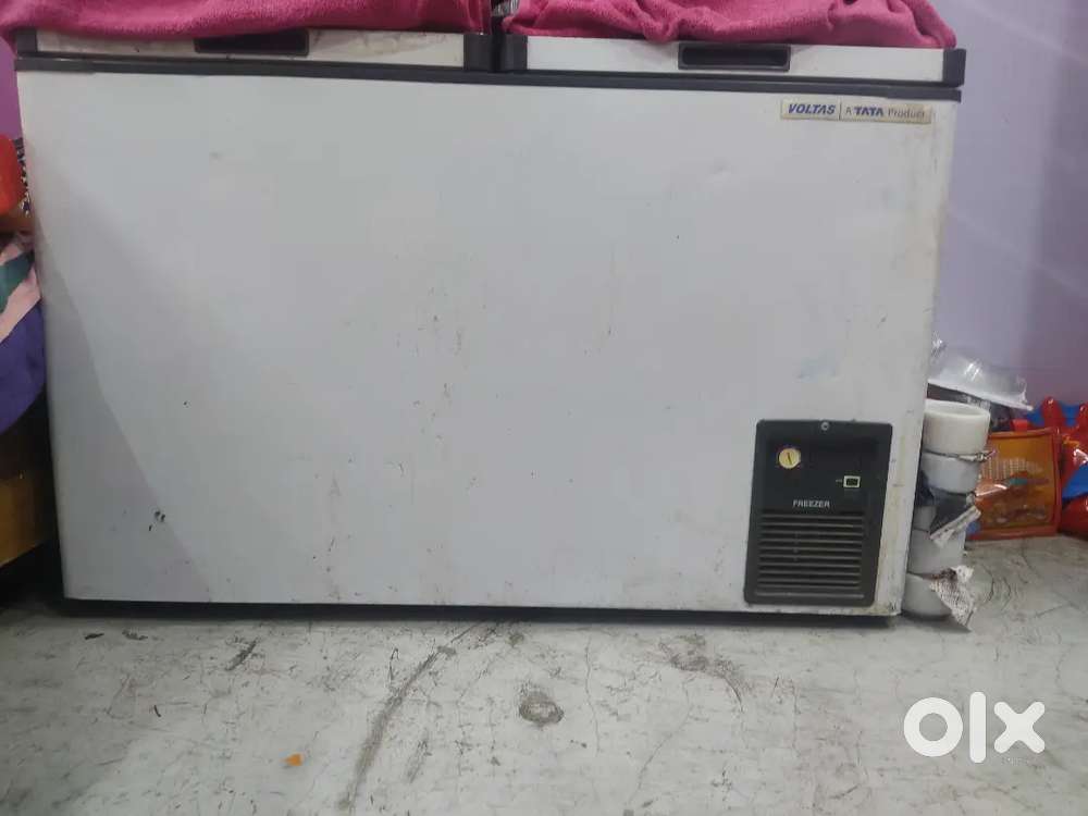 Voltas 220 Ltr Deep Freezer – Excellent Condition  Perfect Cooling
