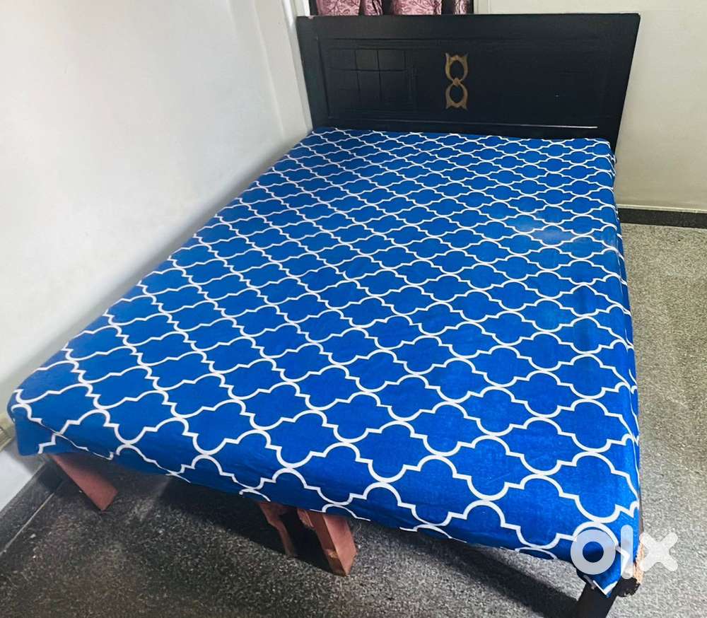 Portable Wooden Cot with Bed  Detachable Design  Good Condition