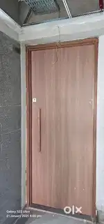 Cross road facing 400 sq ft