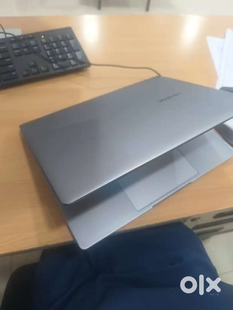 Realme Book Slim Intel i5 11 Gen 8GB RAM 512 GB SSD