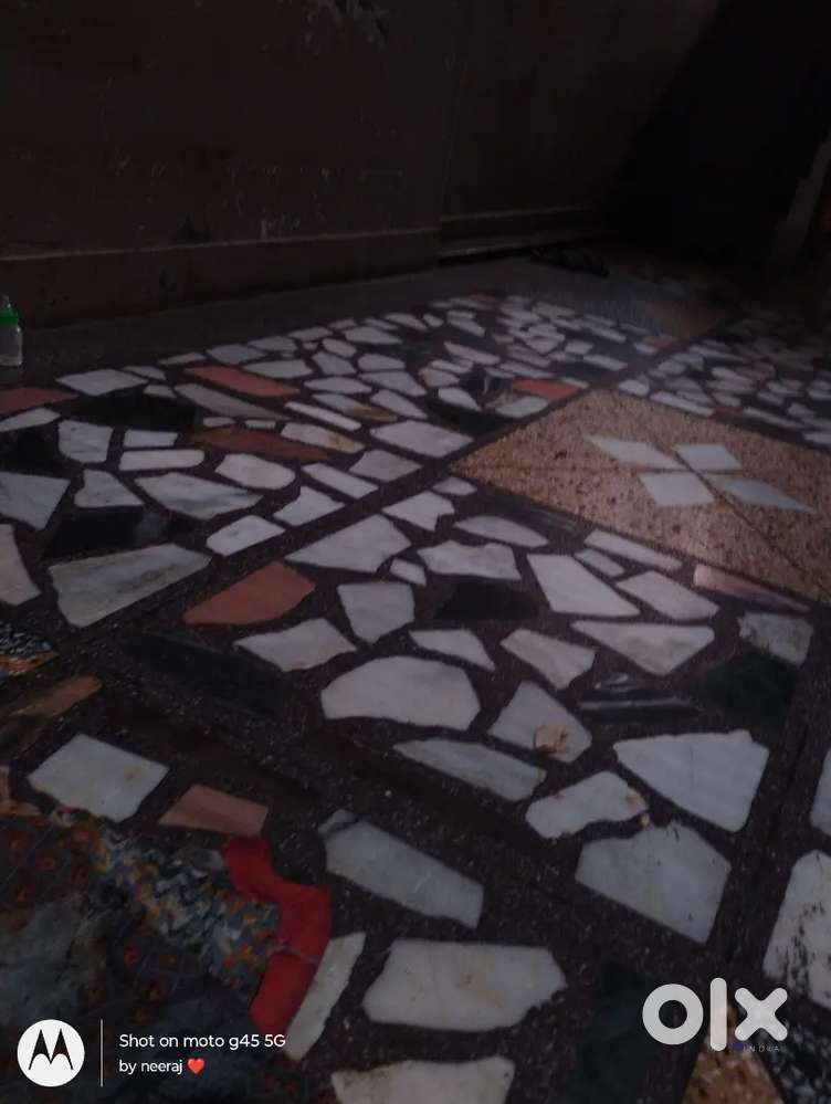 Aand vihar L block Delhi road pr h on highway h