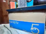 A samsung 5 series N5100 108cm TV with 4 star full HD
