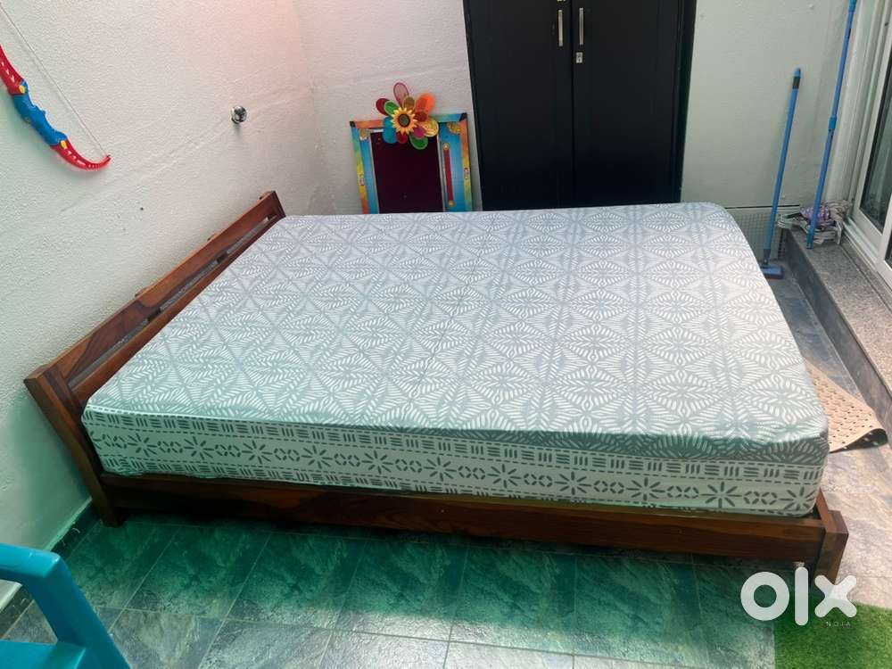 Wooden street Low Bed