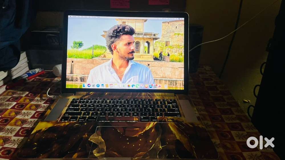 Apple macbook pro (2012)