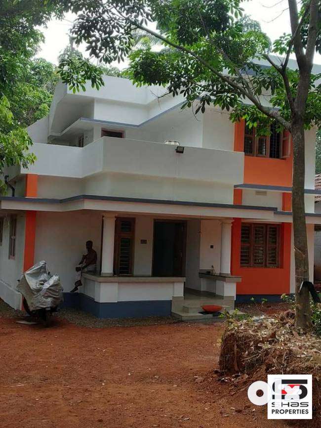 2 BHK house for sale in Mundur, Palakkad