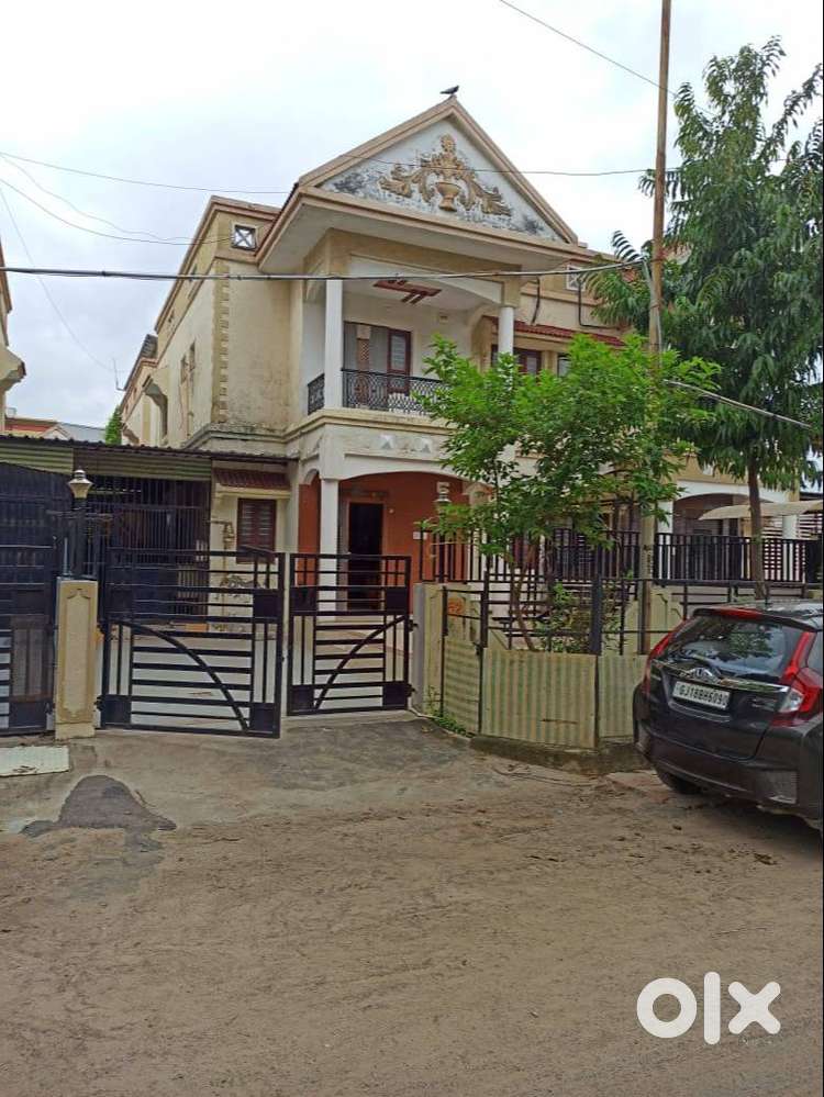 Semi Furnished 3 Bhk Road Side Bungalow Available For Rent In Bhat
