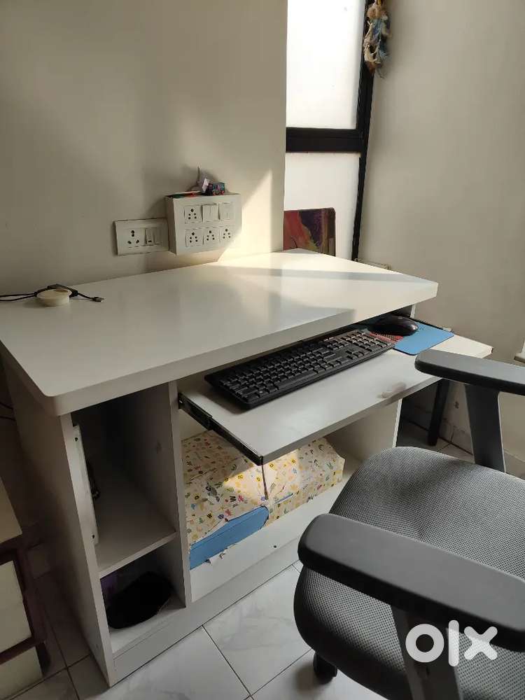 Computer Table and chair