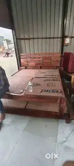 singal doubel wooden bed