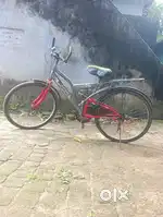Cycle ekadam badhiya hai pichhla tyre naya