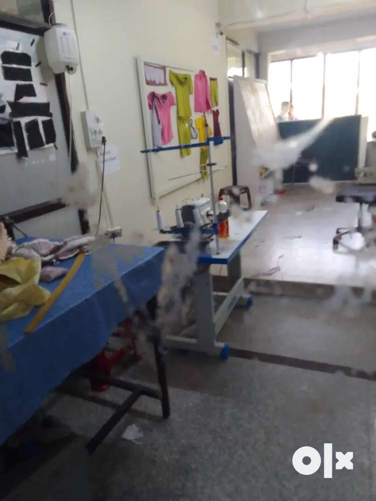 Urgently need female sewing machine operator in Tirupur