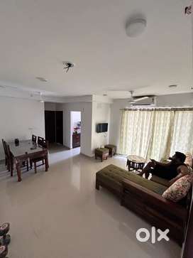 1 room available in pri-occupied flat 3 bhk fully furnished