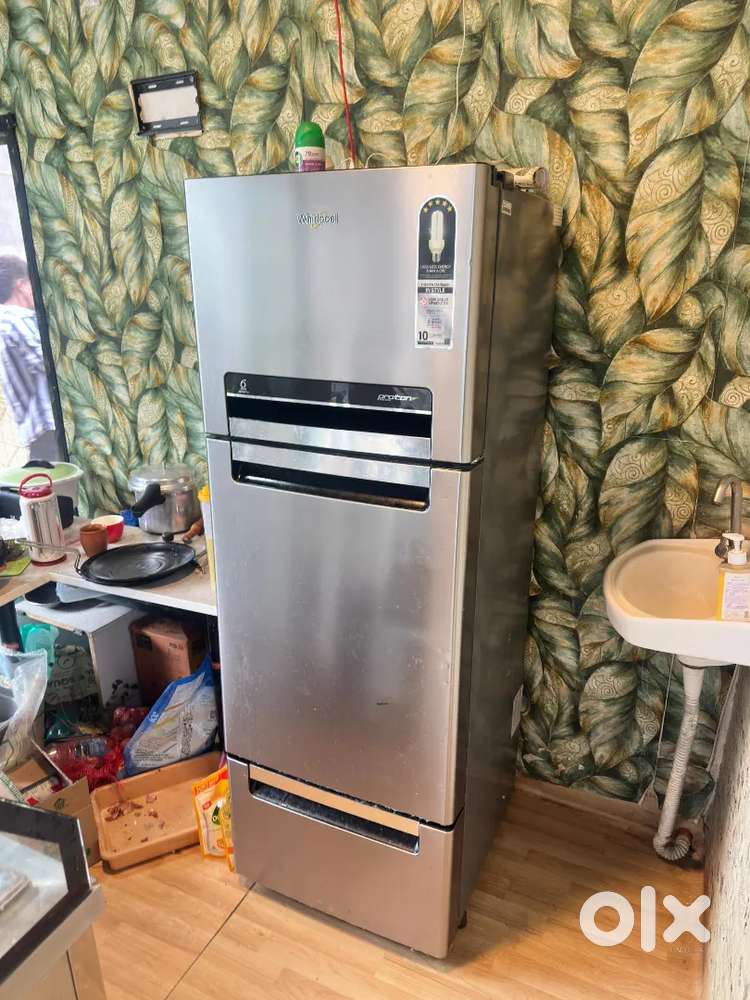Fridge, excellent condition kitchen equipment s