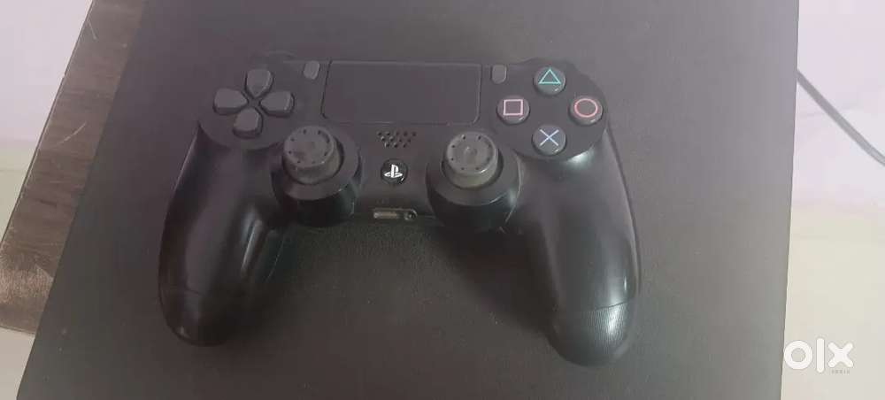 Playstation 4 Slim 1TB With Games