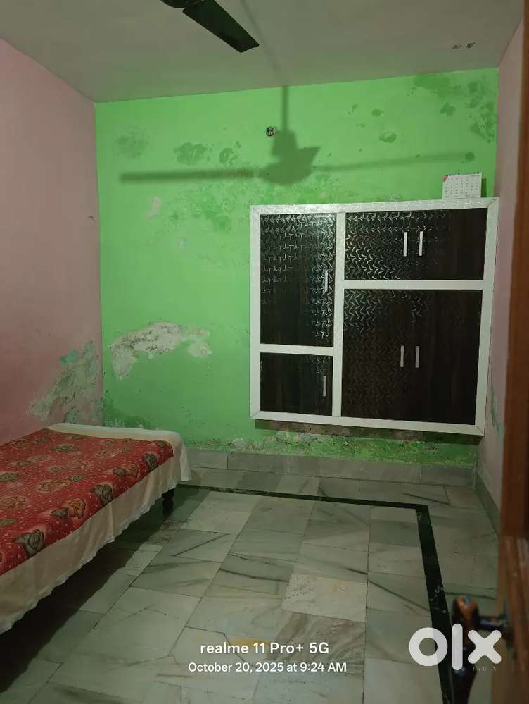 1 room set with free electricity,water(only 1 person)
