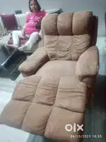 Recliner Sofa 3999 Rs