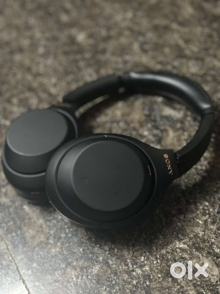 Sony XM4 Headphones