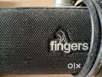 Fingers speaker
