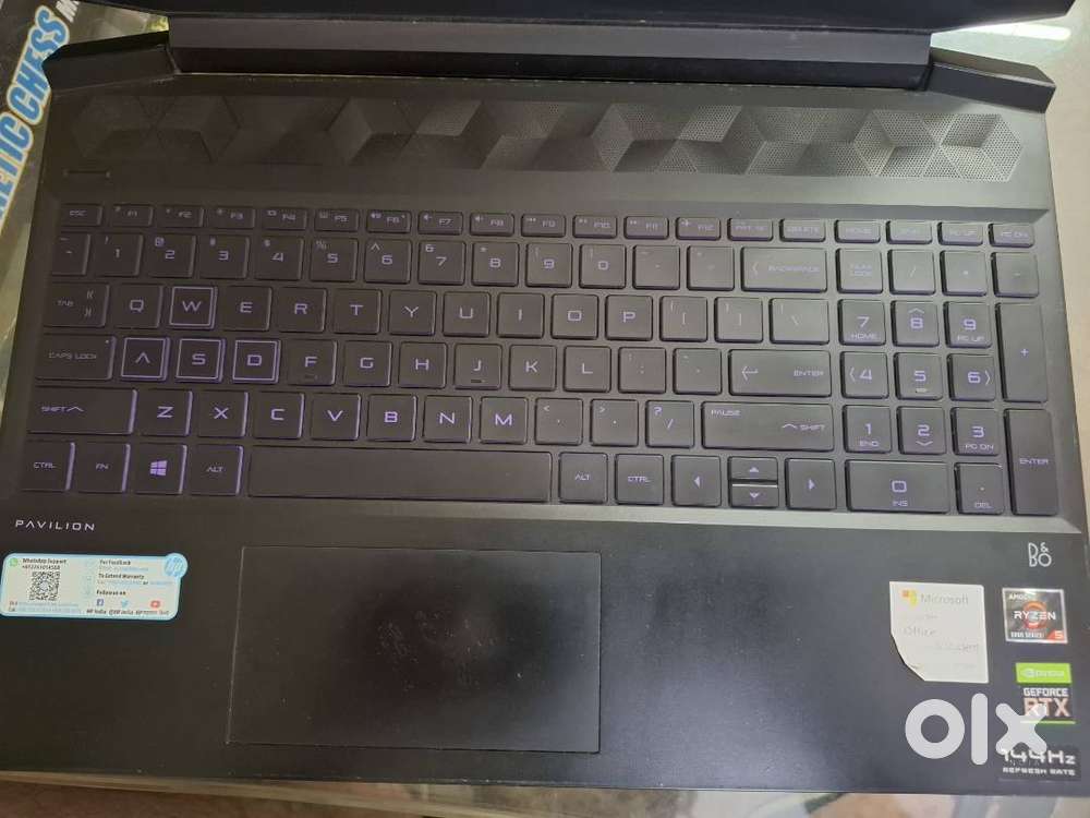 HP PAVILION  16 GB RAM  RYZEN 5