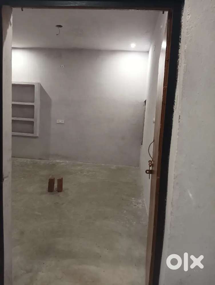 1 room 1 kitchen and seprate bathroom for rent