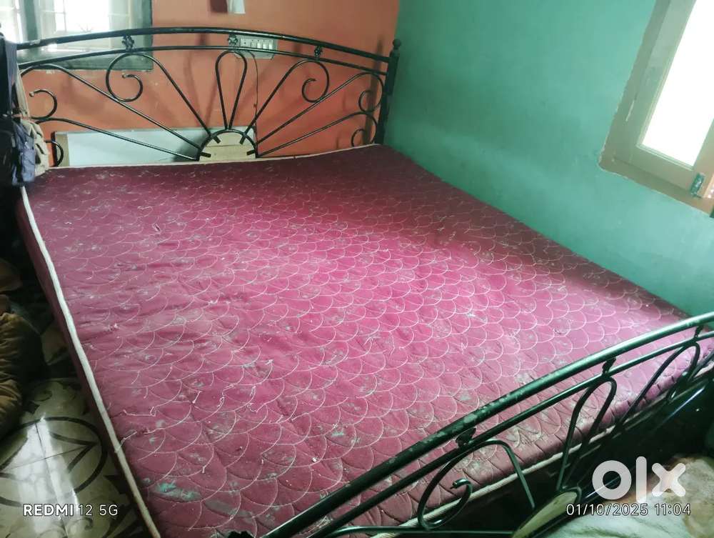 Sleeping bed