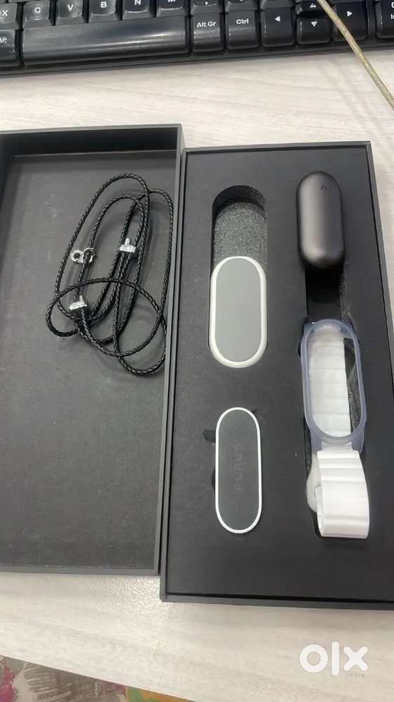 Plaud NotePin- Wearable AI voice recorder