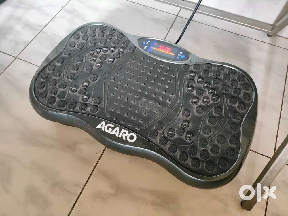 Agaro Alpha Vibration Plate Maasager