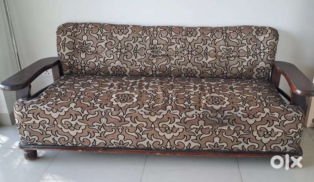 Sofa Set 3+2 in good condition