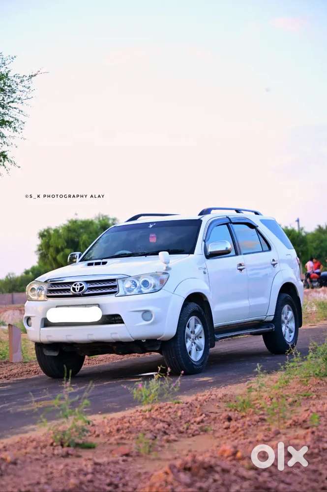 Toyota fortuner