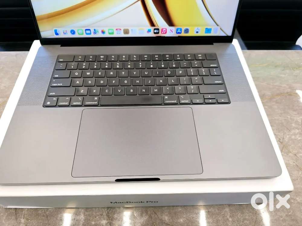 Apple MacBook Pro (16.2 inch, M3 Pro, 18GB, 512GB)