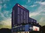 5 Star Hotel Me Fresher Ke Liye Job or Room Dono Available Hai