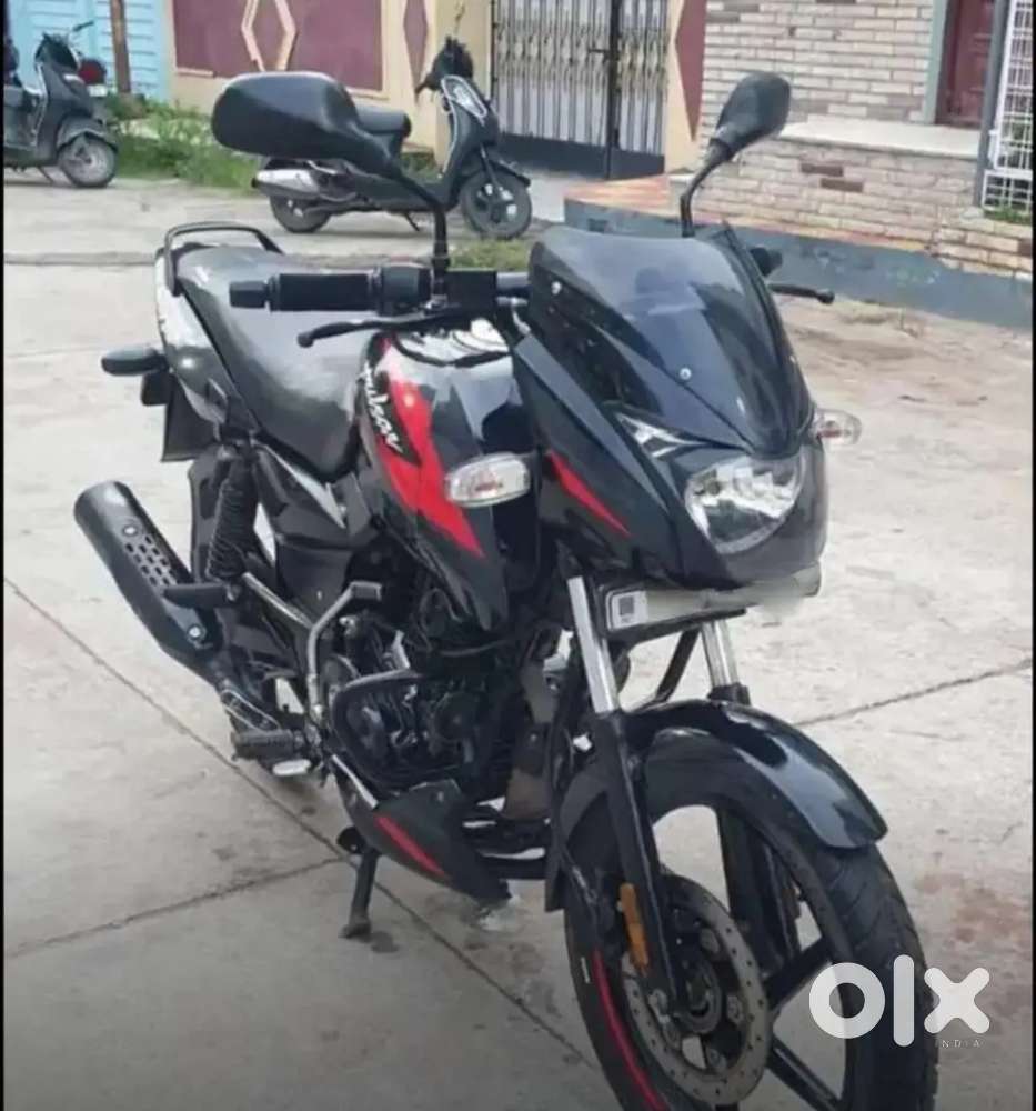 Pulsar 150(ph: 88907:58126)