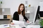 Personal secretary/cabin crew