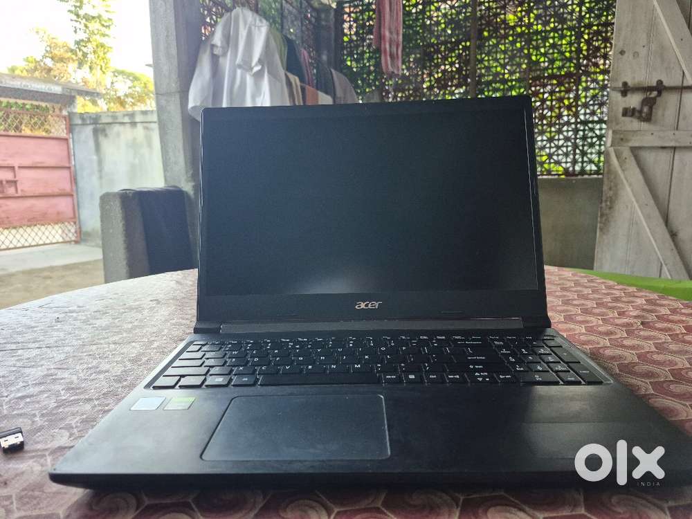 Acer Aspire 7  intel i5 with graphics card