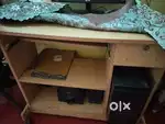 Computer table