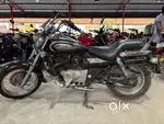 Jet black Avenger Cruise 220 year 2018