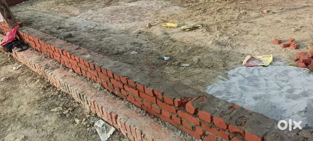 1900sqft rate hai kisi ko