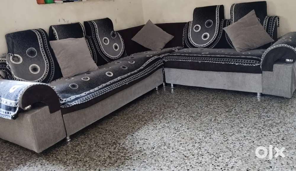 Urgent sell for sofa set of 5 , with cover and pillow